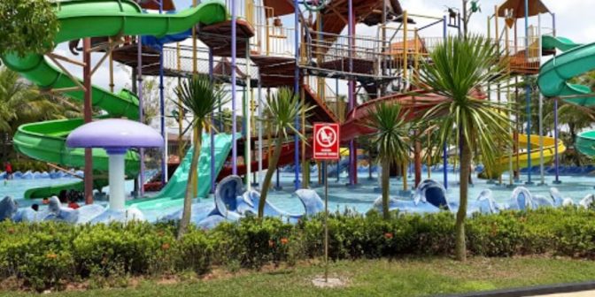 Paradis Q - kolam renang di pontianak