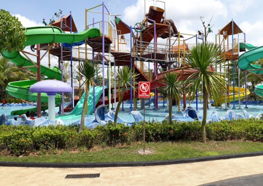 Paradis Q - kolam renang di pontianak