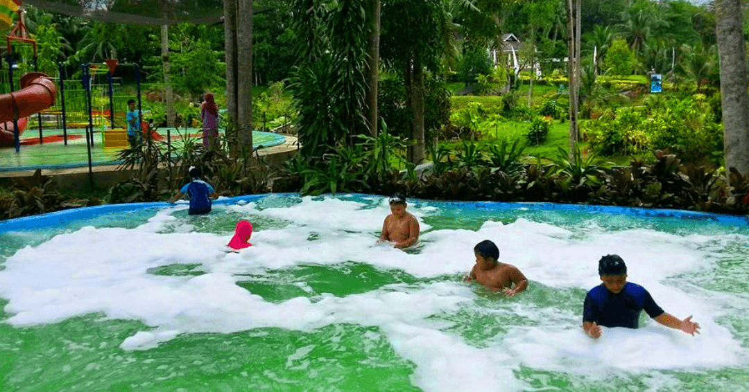 wisata air di samarinda-jungle water