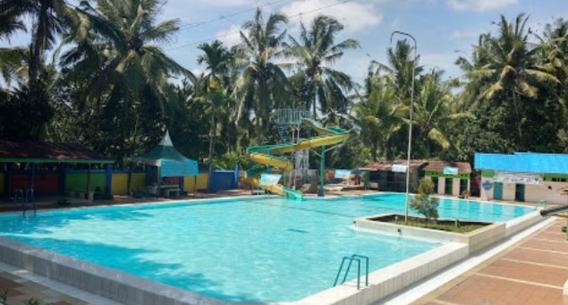 kolam renang di banyuwangi - Taman suruh