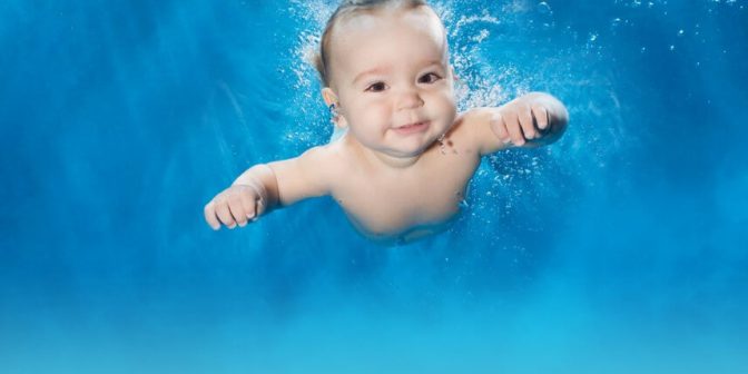 manfaat renang untuk bayi