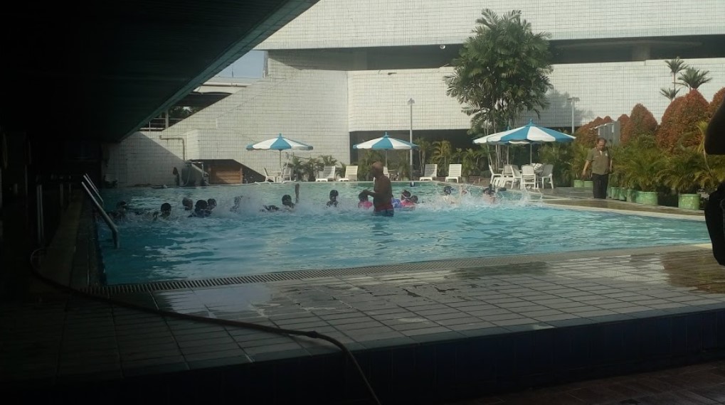 tempat les renang di senaya jakarta