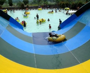 kolam renang di mojokerto