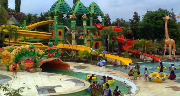 Jambooland waterpark - Kolam Renang di Tulungagung