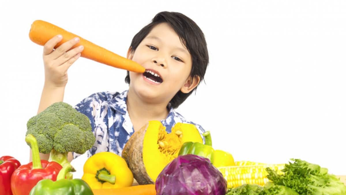 Menangani Anak Susah Makan Sayur