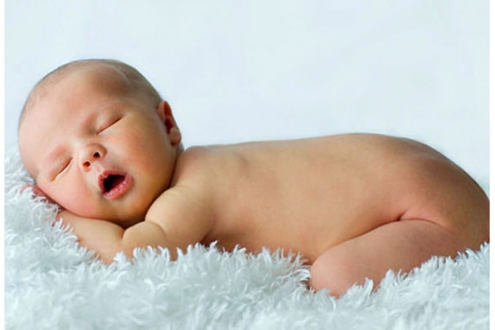 bayi sering bersin