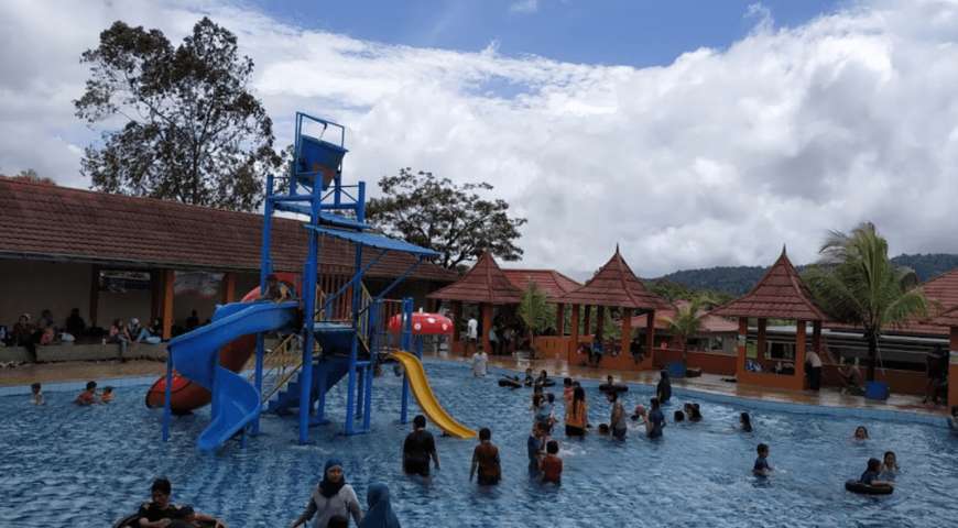 kolam renang DM Pandeglang