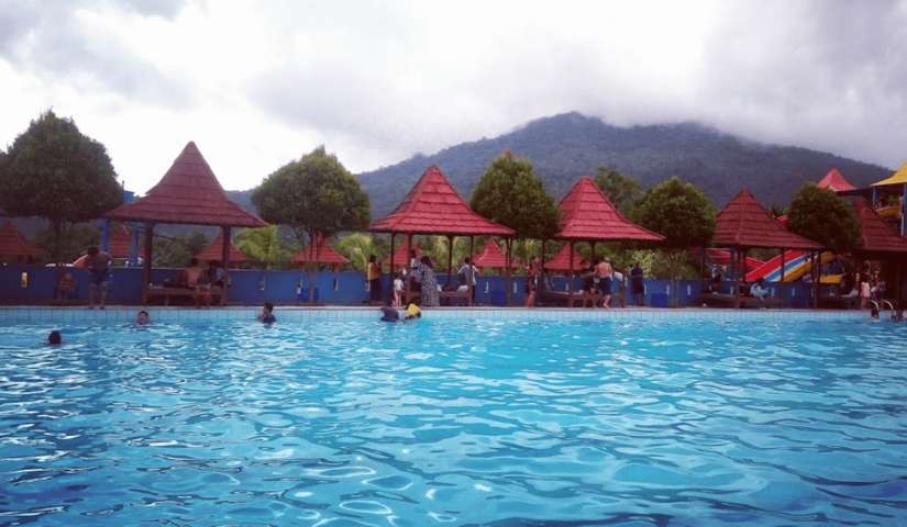 kolam renang DM Pandeglang