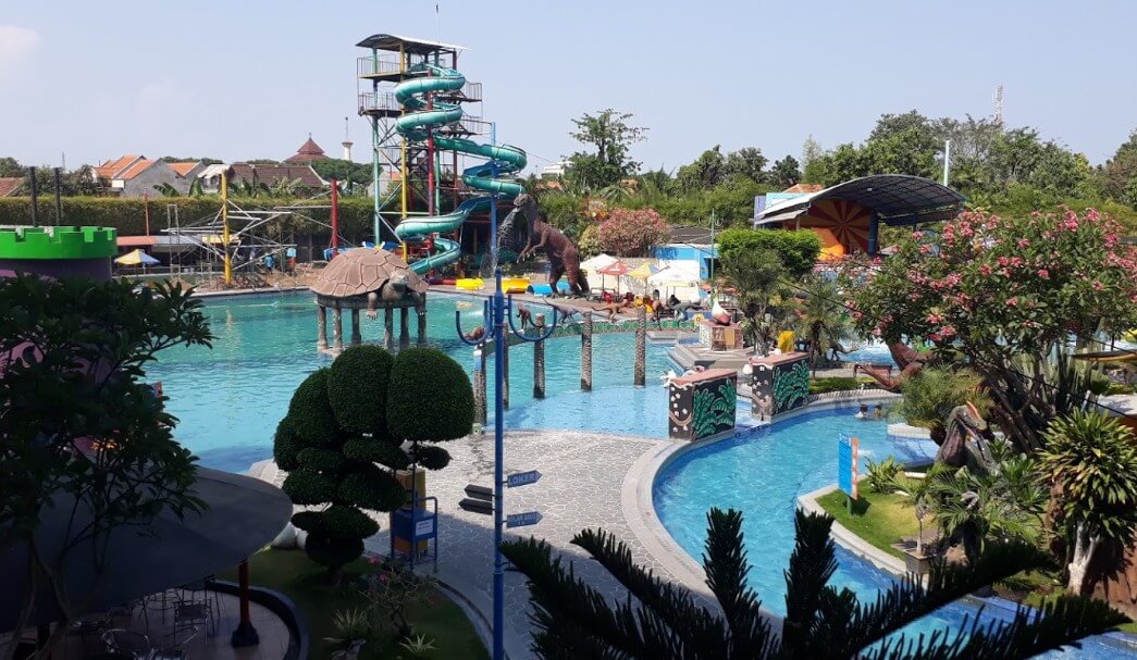 Kolam renang di Sidoarjo - Suncity Waterpark