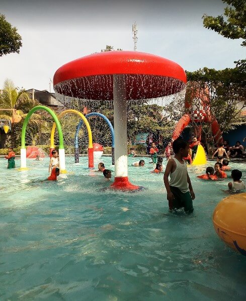 Kolam renang galaxy jogja - kolam anak