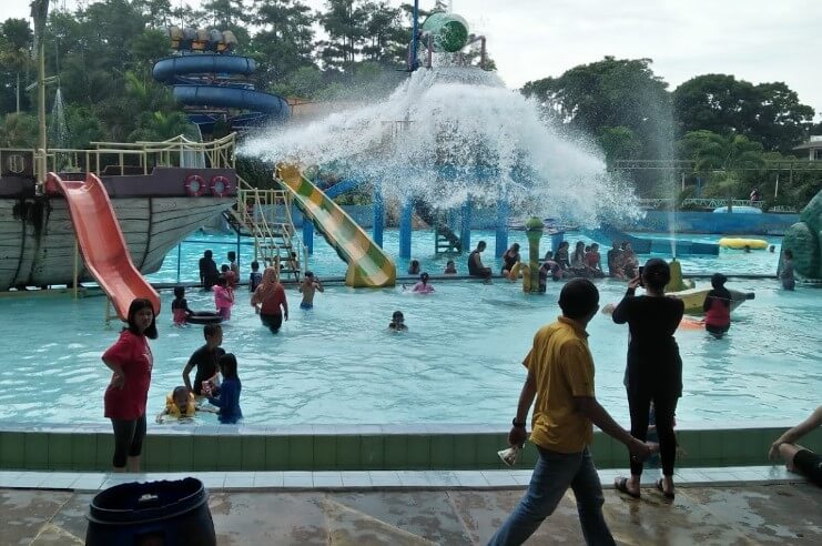 Kolam Renang Karang Setra Bandung, Tiket Recommended