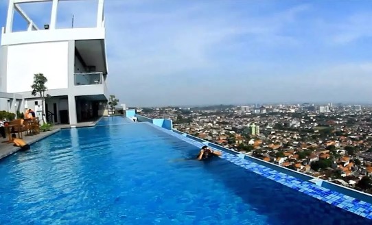 kolam renang di semarang