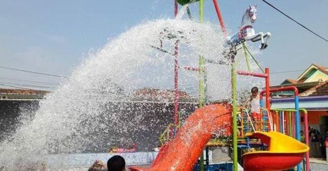 kolam renang tirta agung sidoarjo.jpg2.jpg