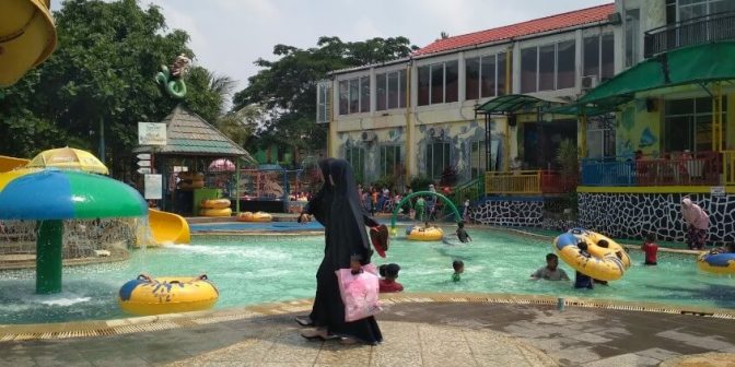 kolam renang tirtayasa