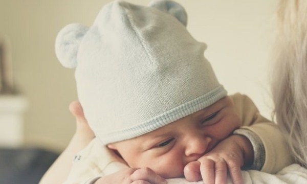 mimpi gendong bayi