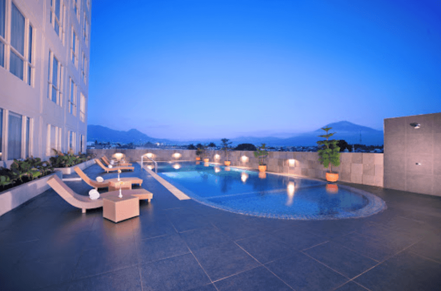 Hotel dengan Kolam Renang di Malang