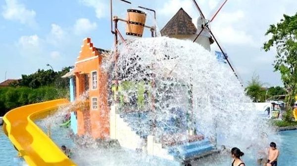 I Amsterdam Waterpark Tangerang