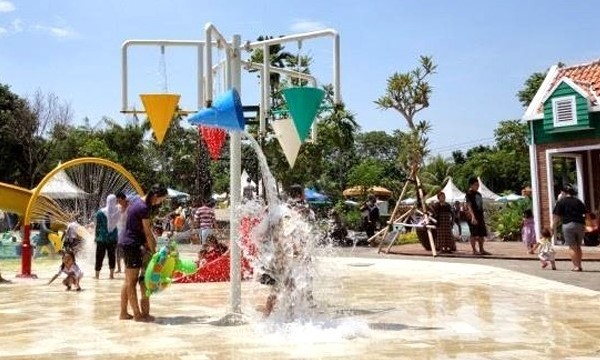 I Amsterdam Waterpark Tangerang