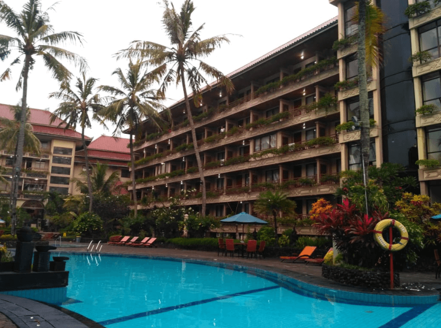 Hotel dengan Kolam Renang di Jogja