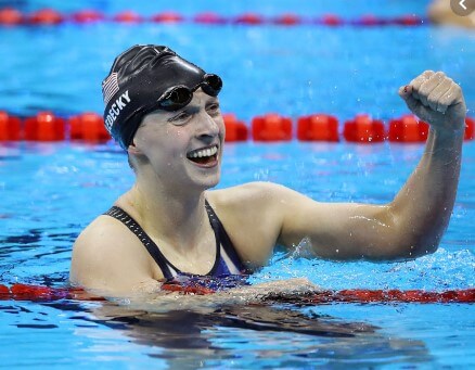 Atlet Renang Wanita Terbaik - katie