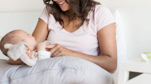 manfaat bantal menyusui