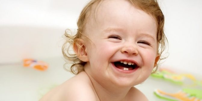 bayi selalu ceria