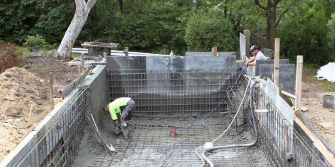 4 Tahapan Aplikasi Cor Beton Kolam Renang
