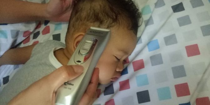 Mencukur Rambut Bayi: 3 Manfaat, Tips, Hukum Islam