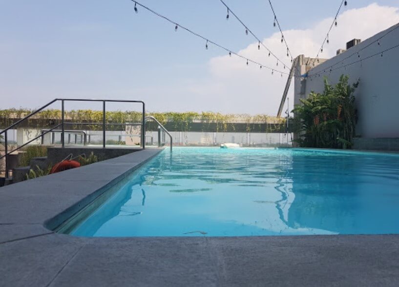 Santika - Hotel dengan kolam renang di Bekasi
