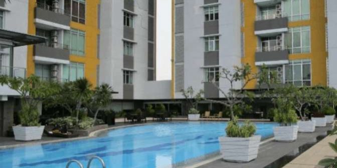 hotel dengan kolam renang di medan