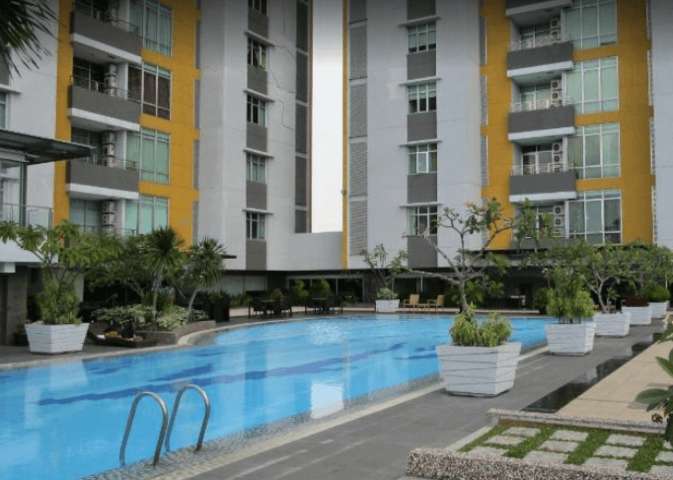 hotel dengan kolam renang di medan