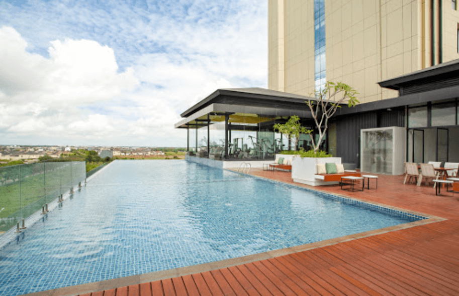 hotel dengan kolam renang di palembang