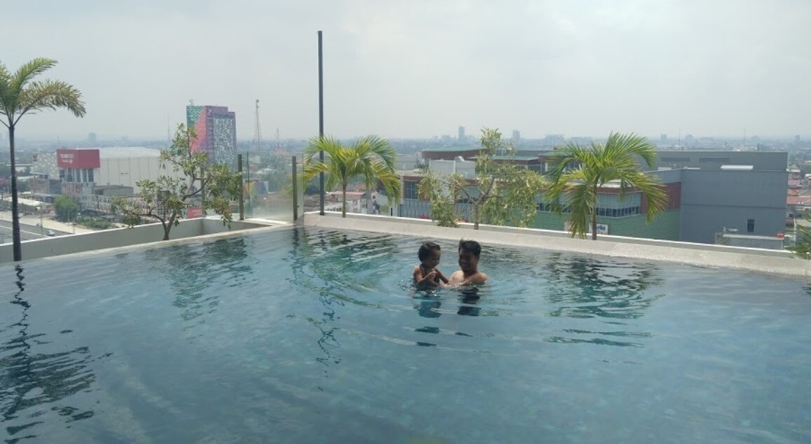 hotel dengan kolam renang di pekanbaru