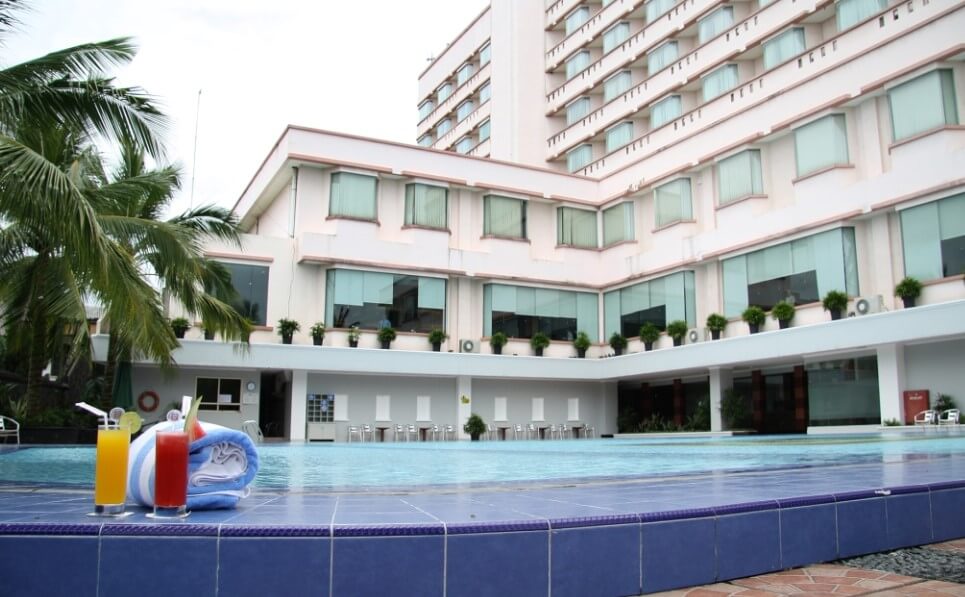 Pangeran - Hotel dengan kolam renang di Pekanbaru
