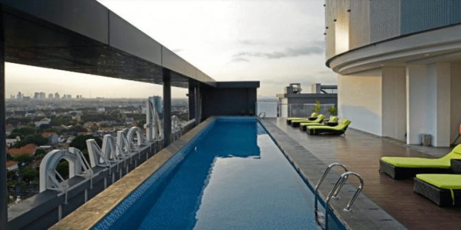Hotel dengan kolam renang di Surabaya