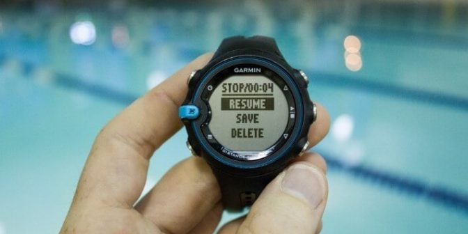 Memilih jam tangan renang