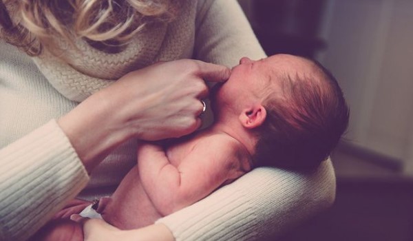 feses bayi baru lahir