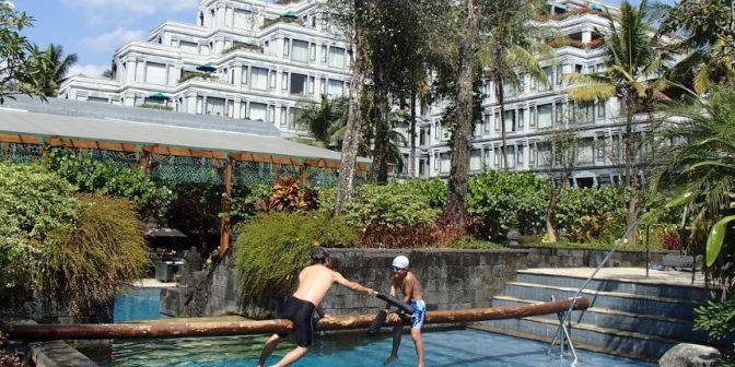 Kolam renang hyatt jogja