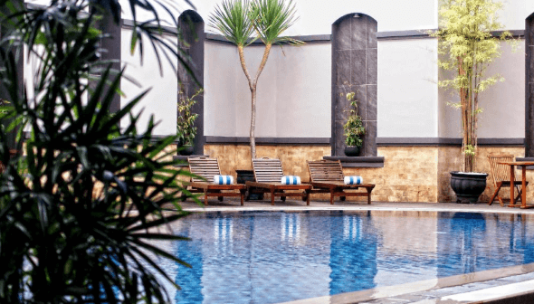 Tempat kursus renang di Samarinda - Swiss-Bell Borneo