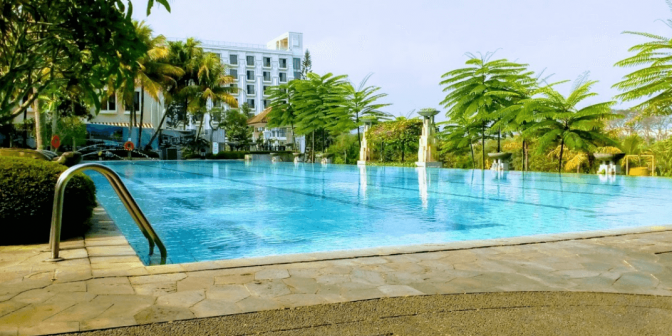 Hotel dengan Kolam Renang di Lembang Bandung