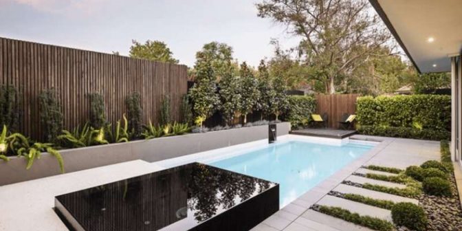 pagar kolam renang klasik