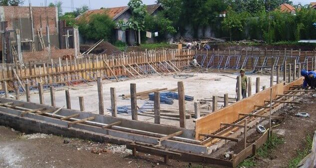 pondasi kolam renang