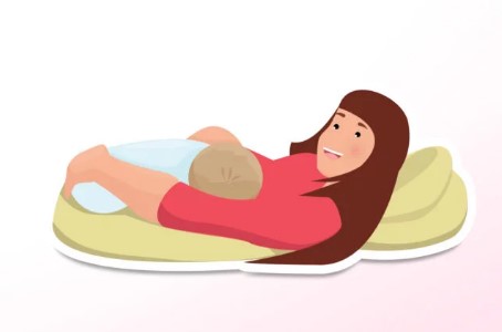 posisi menyusui yang benar