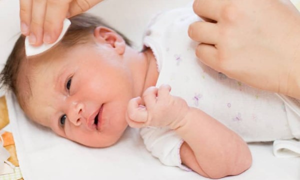 ruam leher bayi
