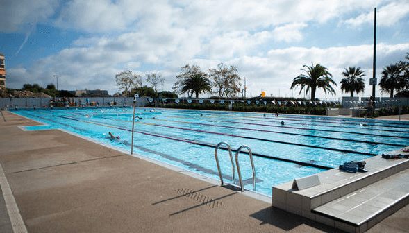 membuka usaha kolam renang