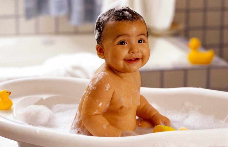 10 Tips Penting, Bayi Mandi Air Dingin