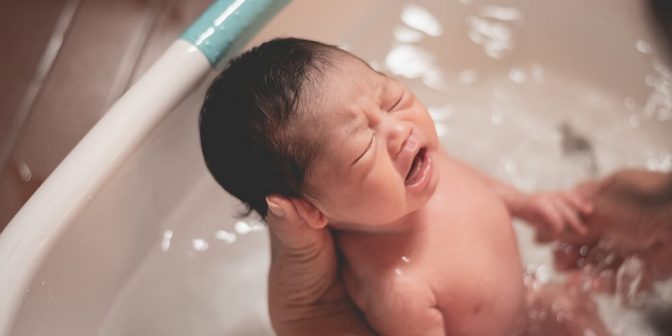 bayi mandi berapa kali sehari.jpg2.jpg