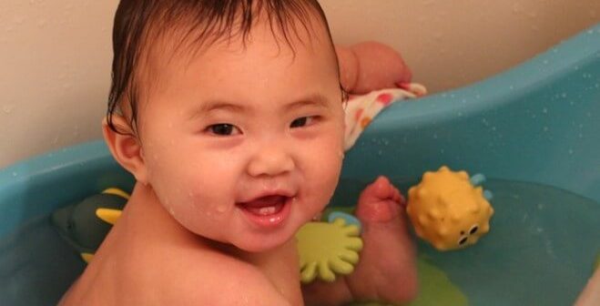bayi mandi setelah imunisasi