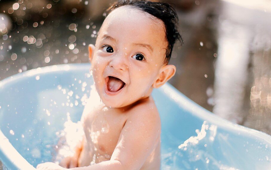 Bayi mandi setelah imunisasi