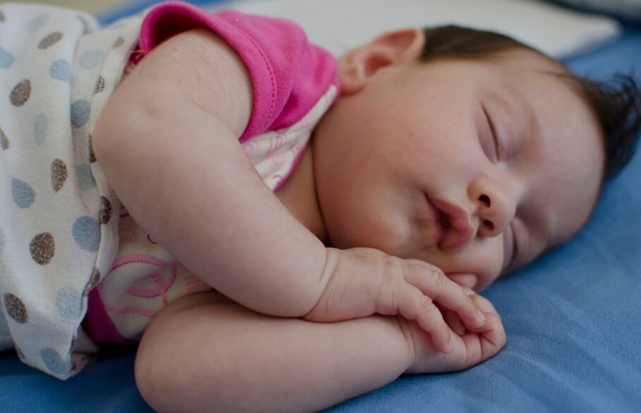 penyebab bayi tidur ngorok